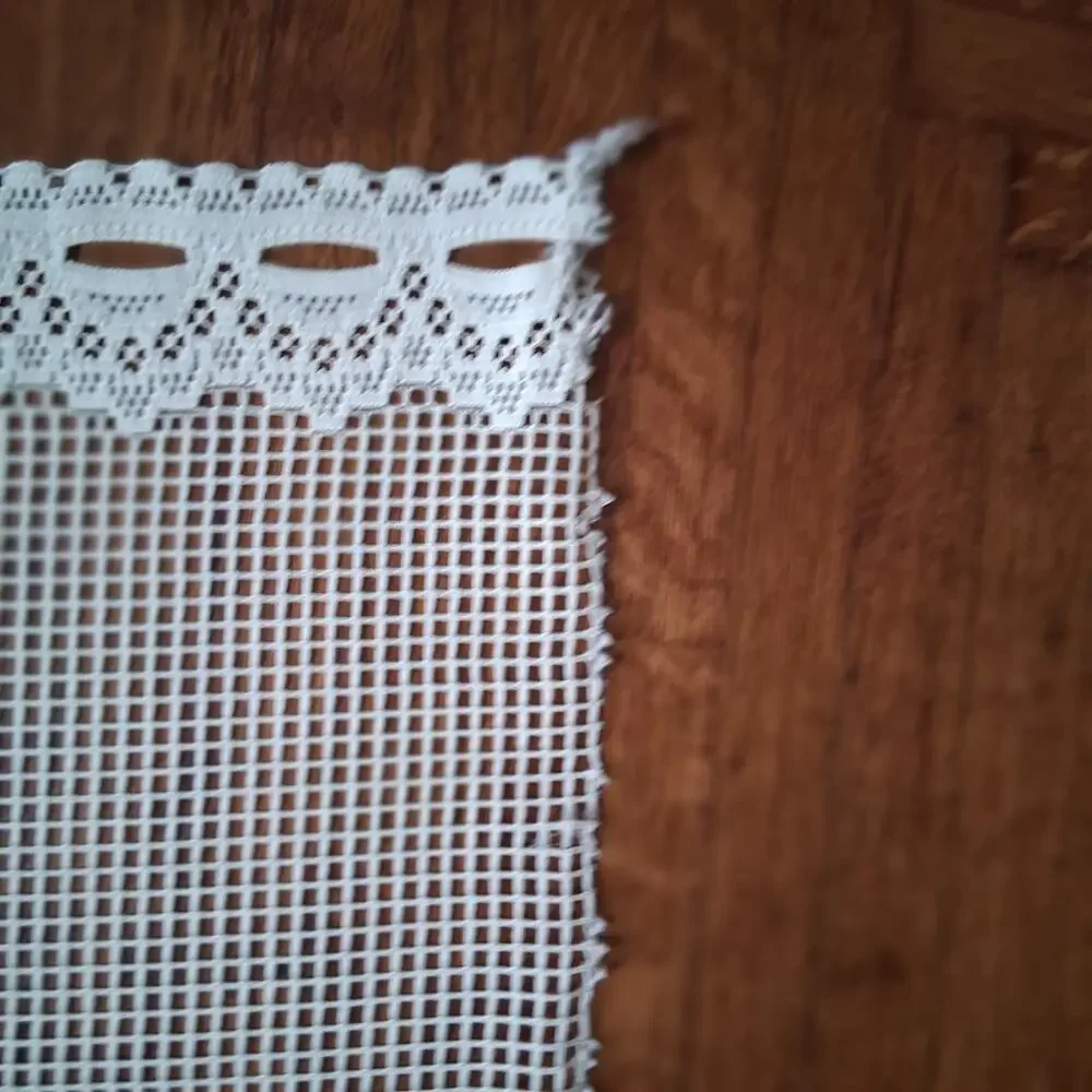 Vintage filet crochet valance teddy bears balloons 110